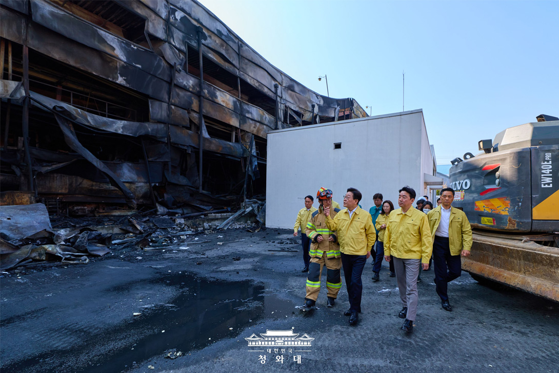 Следственные органы провели обыски у производителя автокомпонентов в Тэджоне после пожара с многочисленными жертвами