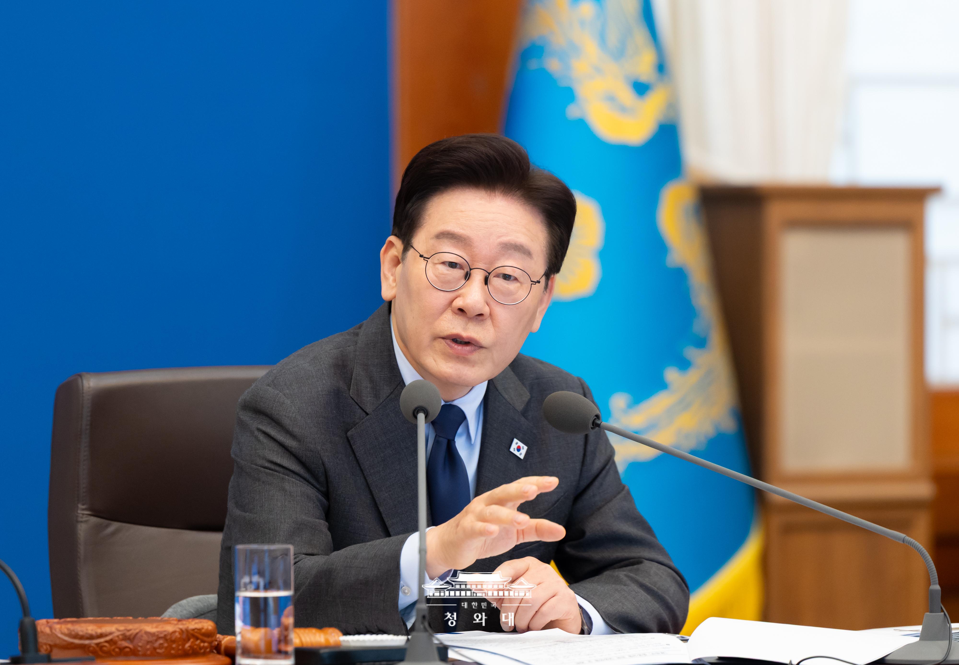 Президент Южной Кореи: в нынешнем мире «каждый сам за себя»