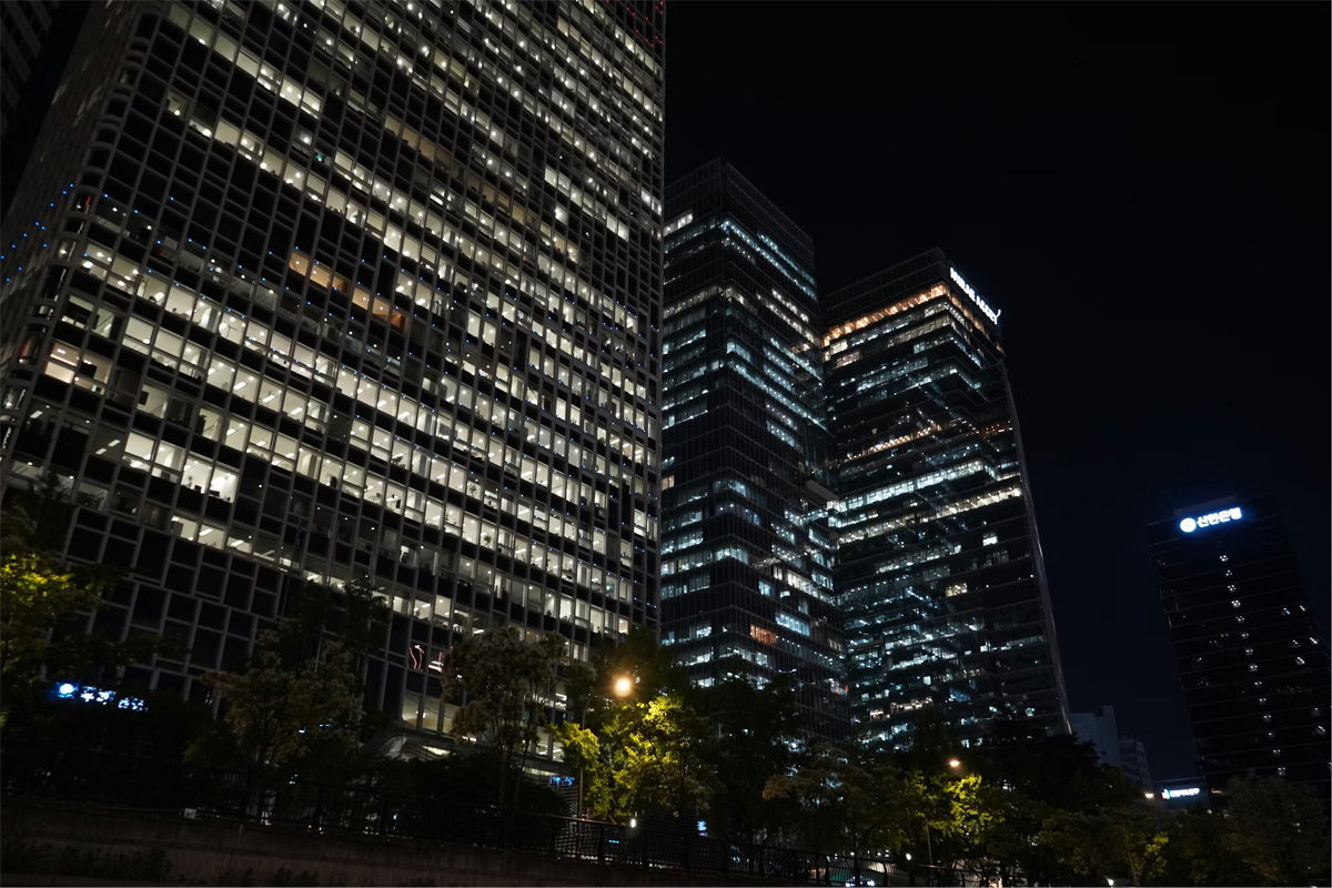 С 9 апреля меняются правила оплаты труда: запретят «бесплатную переработку»